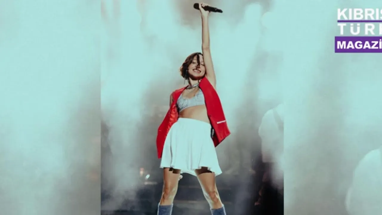 Zeynep bastık gül beyaz gül