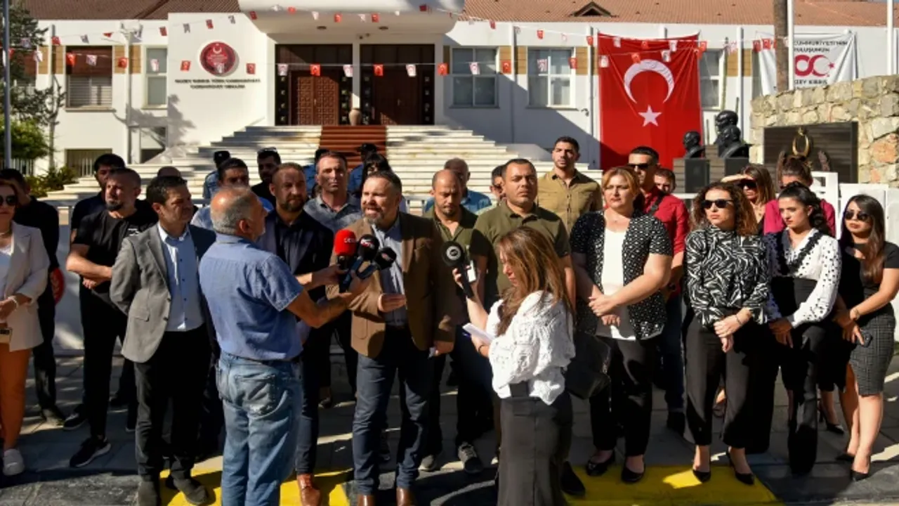 KTAMS Meclis’te bir saatlik uyarı grevi yaptı