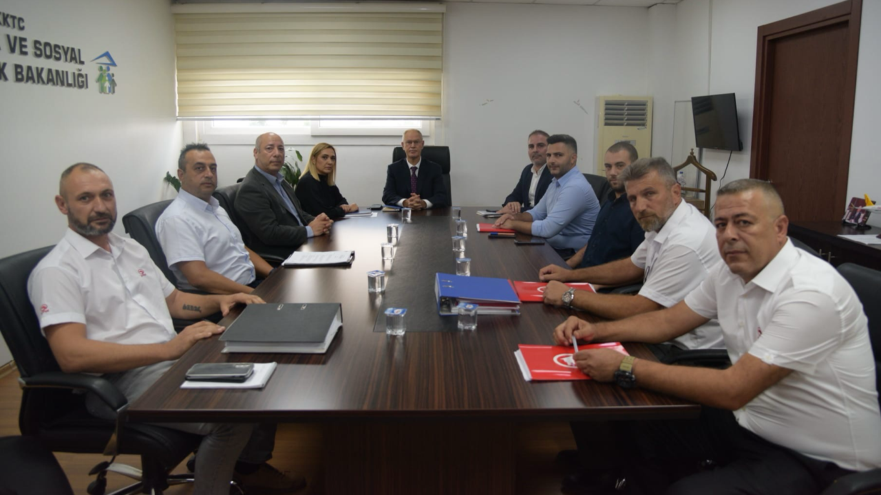 HASİPOĞLU: “BİR GREVİ DAHA SONLANDIRMANIN BAHTİYARLIĞI İÇERİSİNDEYİZ"