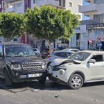 EN UFAK KAZADA TRAFİK FELÇ OLUYOR