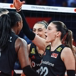 A Milli Kadın Voleybol Takımı 2'de 2 Yaptı