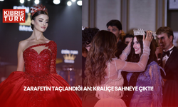 Zarafetin Taçlandığı An: Kraliçe Sahneye Çıktı!