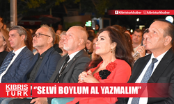 “Selvi Boylum Al Yazmalım” Türkan Şoray’ın katılımıyla Girne Ramadan Cemil Meydanı’nda izlendi