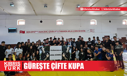 Güreşte çifte kupa