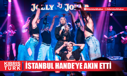 İSTANBUL HANDE'YE AKIN ETTİ!