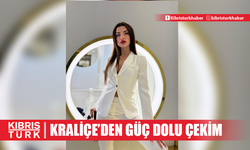 Kraliçe'den Şıklık ve Güç Dolu Takım Elbise Çekimi