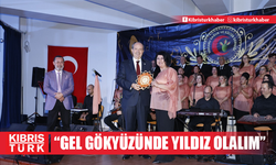 Tatar, “Gel Gökyüzünde Yıldız Olalım” konserini izledi