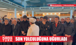 Mahsun Kırmızıgül annesini son yolculuğuna uğurladı