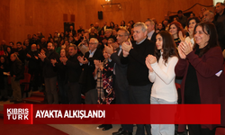 Lefkoşa’da tiyatro severlerle buluştu