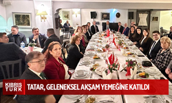 Cumhurbaşkanı Tatar, Kıbrıs Türk Kültür Derneği Genel Merkezi’nde akşam yemeğine katıldı