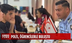 Polis kariyer gününde öğrencilerle bir araya geldi