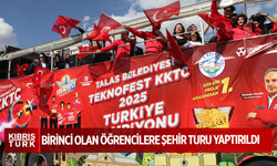 TEKNOFEST KKTC'de birinci olan öğrencilere Kayseri'de üstü açık otobüsle şehir turu yaptırıldı