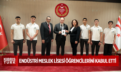 Meclis Başkanı Öztürkler Sedat Simavi Endüstri Meslek Lisesi öğrencilerini kabul etti