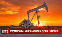 Petrol fiyatları, Perşembe günü Asya seansında düşüşünü sürdürdü