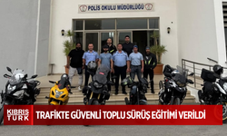Polis, motosiklet sürücülerine trafikte güvenli toplu sürüş eğitimi verdi