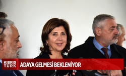 Holguin ay sonundan önce geliyor