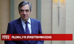 Fransa'da yolsuzluktan suçlu bulunan eski Başbakan Fillon'a, 5 yıl siyasetten men cezası