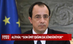 Alithia: “Hristodulidis, tutuklamalarla Kıbrıs sorunundaki son ümit ışığını da söndürüyor”
