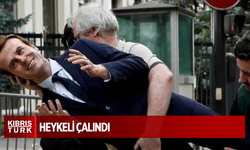 Macron'un bal mumu heykeli çalındı
