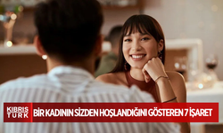 Bir kadının sizden hoşlandığını gösteren 7 işaret