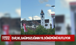 İsviçre, Bağımsızlığının Yıl Dönümünü Kutluyor: Kanton Bayrakları Aare Nehri Üzerinde Dalgalanıyor