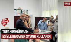 TUFAN ERHÜRMAN EŞİYLE BERABER OYUNU KULLANDI