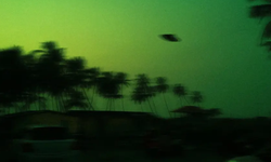 Kanadalı profesör: “Uzaylılar Ay’a hediye bırakmış olabilir”