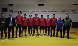 Ali Akyüz Anısına güreş turnuvası gerçekleşti: Şampiyon Lefkoşa Güreş İhtisas Kulübü