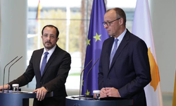 Hristodulidis-Merz zirvesi: Türkiye iki devlet çözümünde ısrar ederse AB’ye yakınlaşamaz!