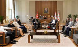 Cumhurbaşkanı Tufan Erhürman, Kıbrıs Türk Diş Tabipleri Odası’nı kabul etti