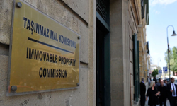 Güney'e göç eden Rumlar, borçlarını ödemek için Kuzey Kıbrıs'taki mallarını satıyor!