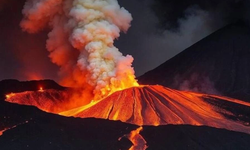 Sakurajima Yanardağı’nda patlama: Küller 4,4 kilometre yükseldi