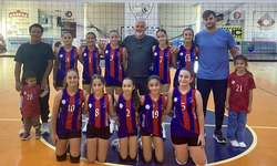 Erenköy-Karpaz Belediyesi Voleybol Spor Birliği’ne desteğini sürdürüyor