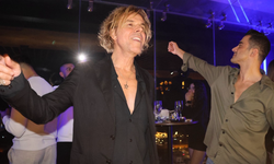 Sky Line Lounge Bar’da DJ Ümit Akdeniz Fırtınası – Soner Arıca da Eğlenceye Katıldı