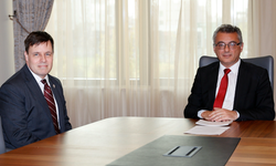 Cumhurbaşkanı Tufan Erhürman, ABD Maslahatgüzarı Mangis ile görüştü