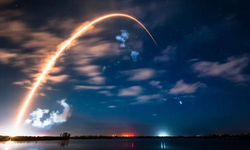 Starlink uydusu patladı. Hızla Dünya'ya doğru düşüyor