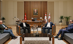 Cumhurbaşkanı Tufan Erhürman, DAÜ-SEN başkanı ve beraberindeki heyeti kabul etti