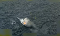 ABD ordusunun Doğu Pasifik'te uyuşturucu yüklü olduğu öne sürülen bir tekneyi vurduğu operasyonda 1 kişi öldü