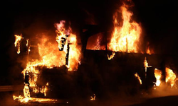 Seyir halindeki otobüste yangın çıktı