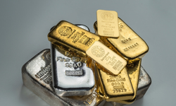 Altın rekor seviyeye yakın, gümüş ise rekor kırdı