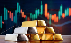 Altın kritik ABD verisini beklerken, gümüş rekor seviyeye yakın