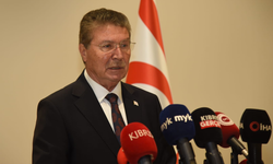 Başbakan Üstel: "Bizim görüşümüz net. Çözüm egemen eşit iki devletten geçer”