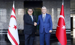Maliye Bakanı Berova, Türkiye Ticaret Bakanı Bolat ile görüştü