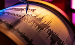 İzmir’de korkutan deprem!