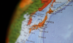 Japonya’da 7,5 büyüklüğündeki depremin ardından verilen “mega deprem” uyarısı kaldırıldı