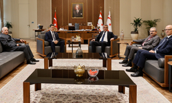 Cumhurbaşkanı Erhürman, Kamu Hizmeti Komisyonu’nu Kabul Etti