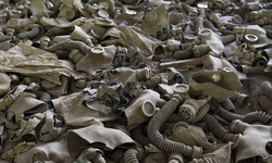 UAEA: Çernobil Nükleer Santrali'nde radyoaktif sızıntıyı önleyen çelik yapı hasar gördü