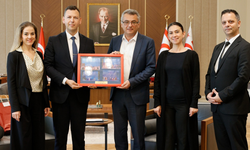 Cumhurbaşkanı Tufan Erhürman Devlet Opera ve Bale Koordinasyon Merkezi (KKTCDOB) yekililerini kabul etti