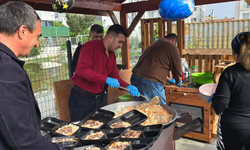 Türkmen Kardeşlik ve Dayanışma Derneği’nden Lefkoşa Özel Eğitim Okulu’na Asya Pilavı İkramı