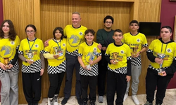 Gümüş At’tan Yaş Birinciliğinde Büyük Başarı: Çifte Şampiyonluk ve 5 Milli Sporcu